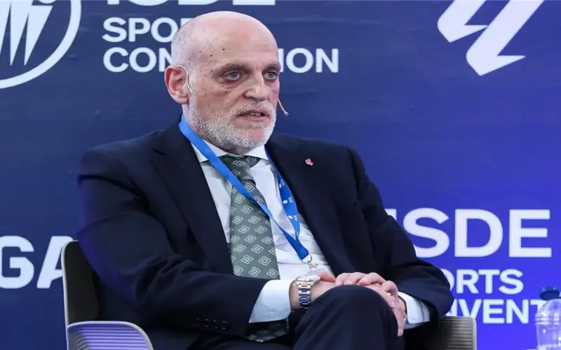 تيباس يفتح النار على إنفانتينو بسبب كواليس تنظيم مونديال الأندية الجديد